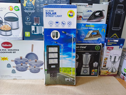 IP69 Waterproof and Dustproof Solar Street Lights