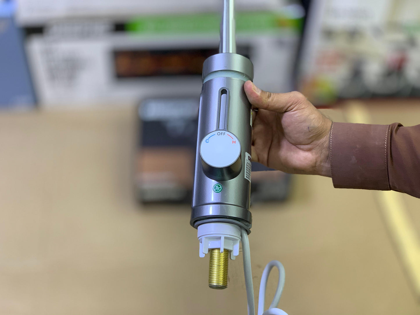 Geepas brand electric Instant water Faucet 3300 watt